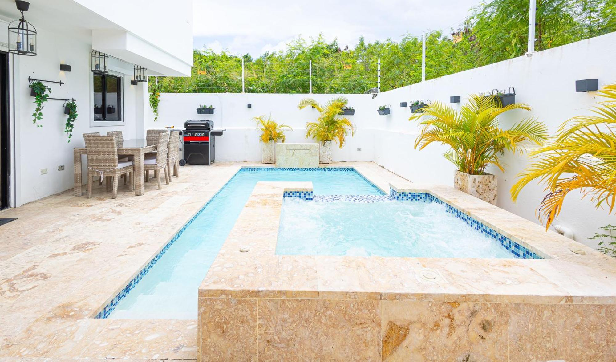 Lujosa Downtown Punta Cana, 3h, 3b C/piscina Pousada
